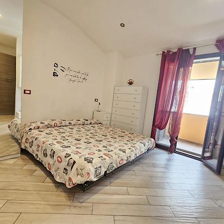 Romantico Monolocale Veranda Privata Vista Mare Reggio di Calabria Ngoại thất bức ảnh